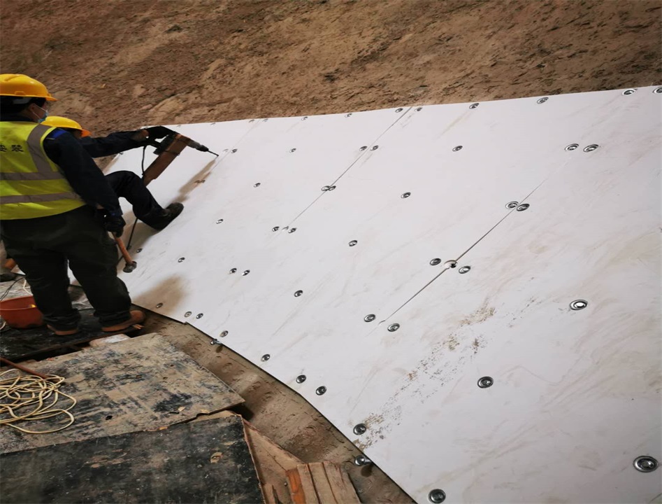 Mining Chute Coal Bunker Truck Liner Industry