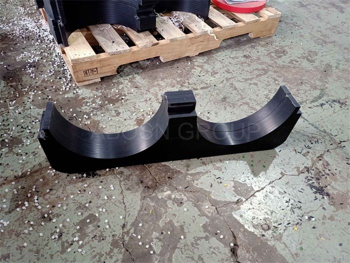 UHMW-PE hdpe pipe support with 26 mm Thickness
