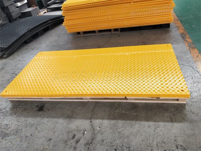 wear resist HDPE 4x8 ft ground heavy duty rubber temporary construction  HDPE plastic road mat Supplier