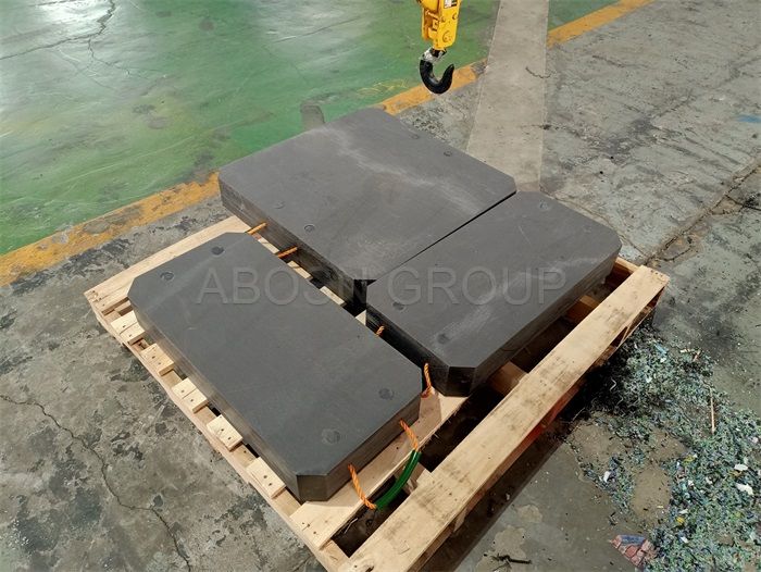 High wear-resistance outrigger pad