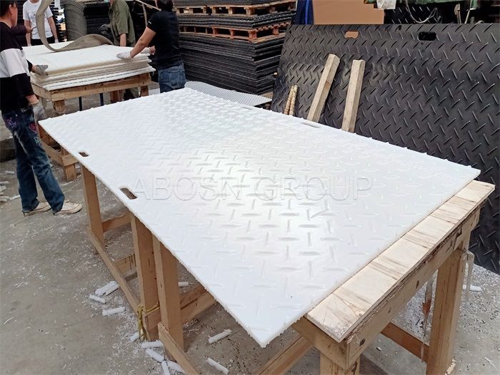 uv stabilised hdpe plate protection of polyethylene ground protection mats in white color