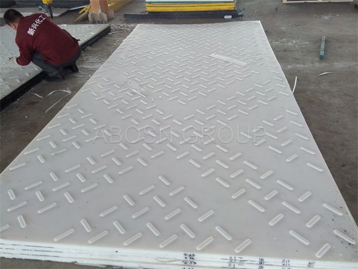 Temporary uhmw-pe ground protection mats