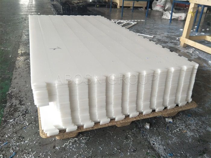 Waterproof Indoor hockey floor skating plastic boards mobile synthetic ice rink for the middle or large amusement park