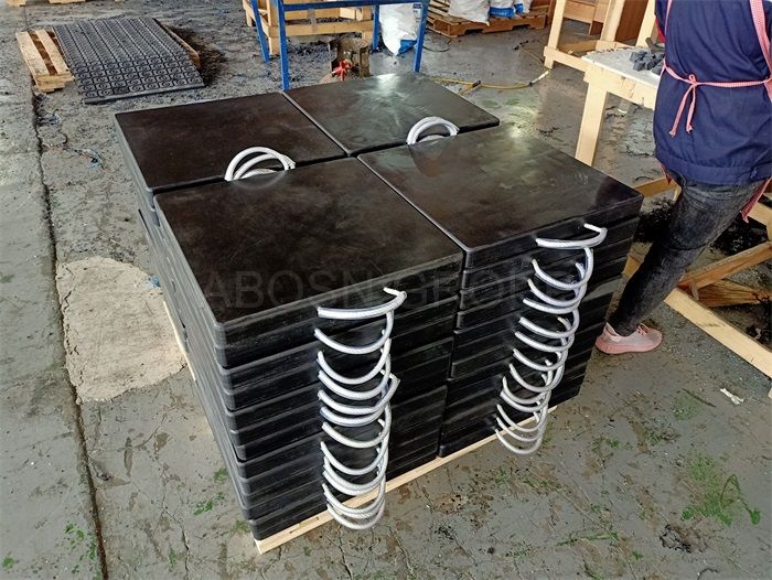 Durable and Unbreakable Leveling Stacker, Polyethylene Plastic Crane Outrigger Pads for crane or boom truck