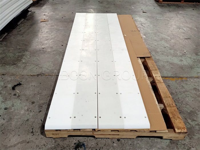 UHMW-PE facing pad Rubber Fenders and Steel panel covered for wharf