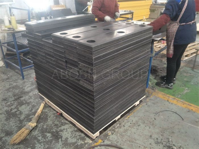 black plastic dock bumper with rubber pads