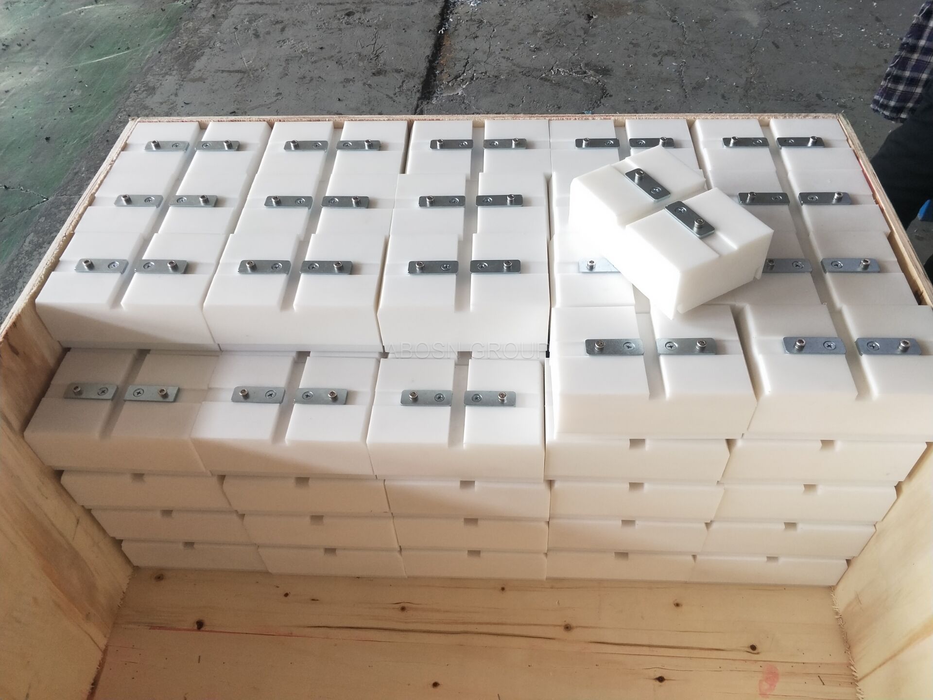 Made in China drag conveyor flight paddle uhmwpe sliding block paddle